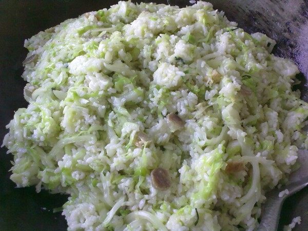 大盆饭之包菜腊肠饭步骤9