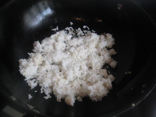 海带蛋炒饭步骤4