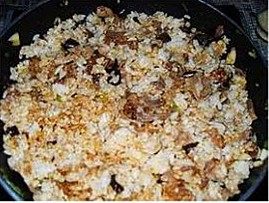 孜然牛肉炒饭步骤7