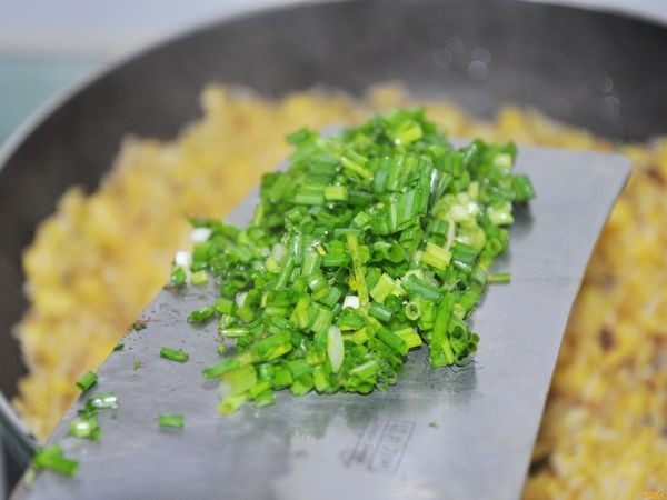 XO酱炒饭步骤7
