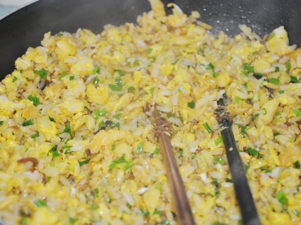 XO酱炒饭步骤8