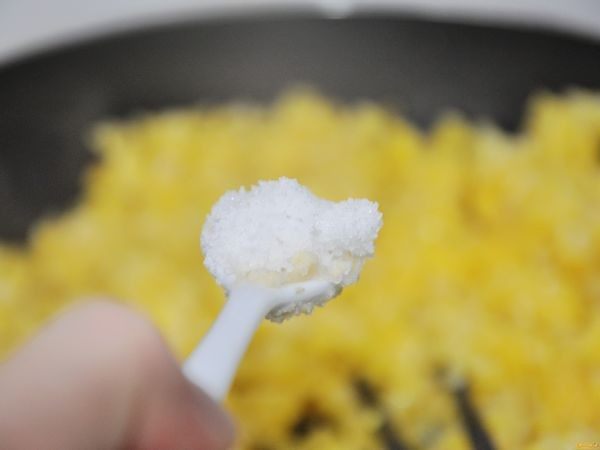 葱花蛋炒饭步骤5