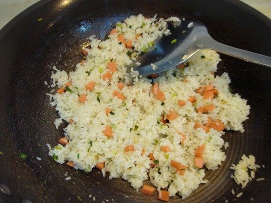 蛋皮包饭步骤3