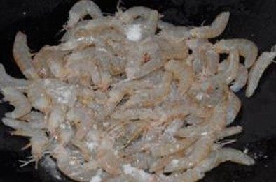 海鲜炒饭步骤4