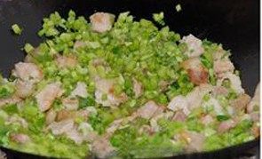 芥兰炒饭步骤4