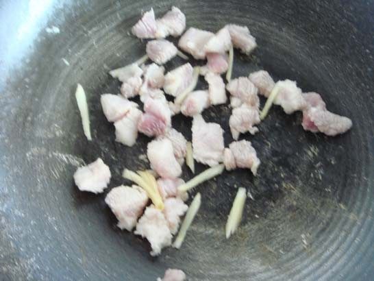 香芋红萝卜焖饭步骤1