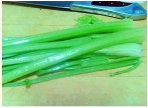 牛肉芹菜炒饭步骤2