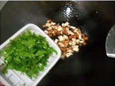 香芹叶蛋炒饭步骤8