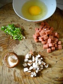 鲜蘑玉米饭步骤2