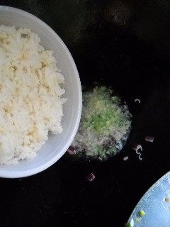 蒜香蛋白牛肉饭步骤5