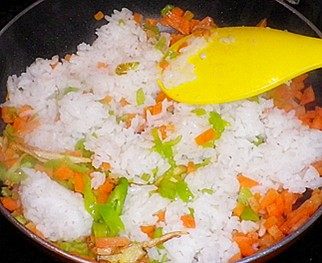 鱿鱼筒烤饭步骤2