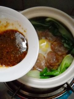 洋葱沙茶煲仔饭步骤9