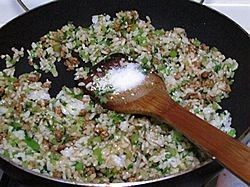 芹菜牛肉炒饭步骤9