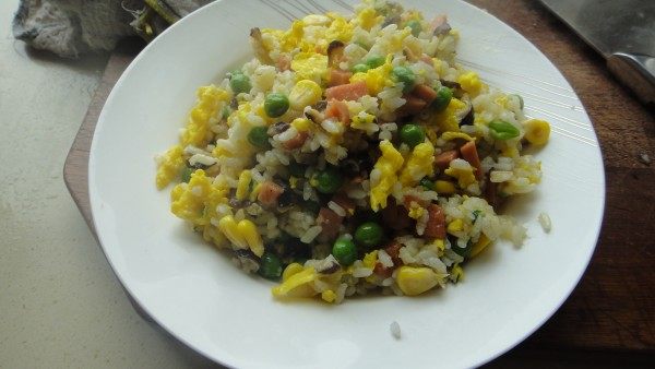 阳春蛋炒饭步骤5