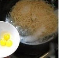 趣味饭食之小鱼穿沙步骤4