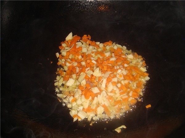 虾仁炒饭步骤4