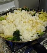 菠萝虾仁什锦炒饭步骤5