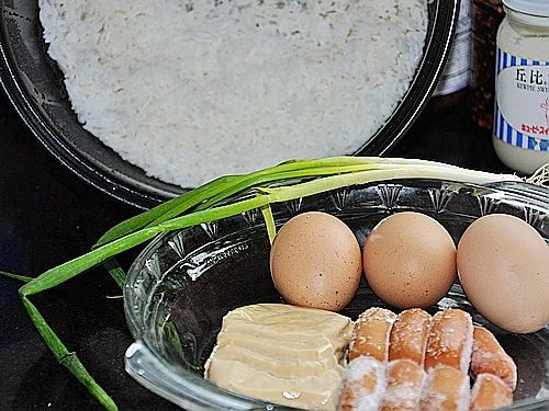 豆丁蛋炒饭步骤1