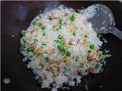 鳐柱炒饭步骤6