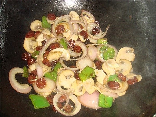 芝士香肠焗饭步骤3