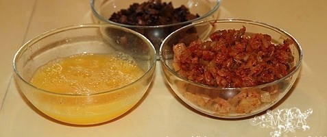 腊肉泡菜炒饭步骤2
