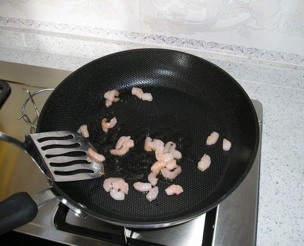 黄金蛋包饭步骤6