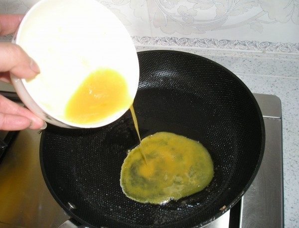 黄金蛋包饭步骤7