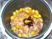 南瓜鸡肉电锅饭步骤5