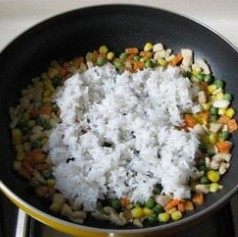 苹果蔬菜饭步骤5