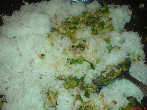 大杂烩炒饭步骤6