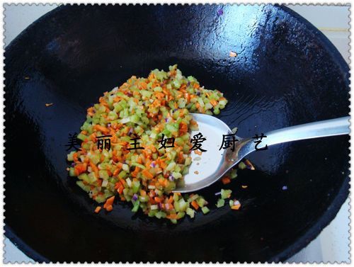 全家福炒饭步骤3