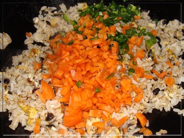 豉椒炒饭步骤5