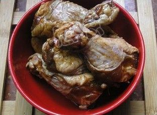 鸡腿盖饭步骤1