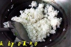 火腿粟米西炒饭步骤3