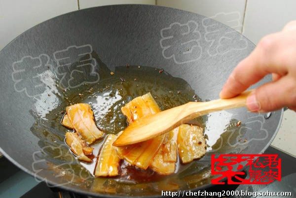回锅肉炒饭步骤2