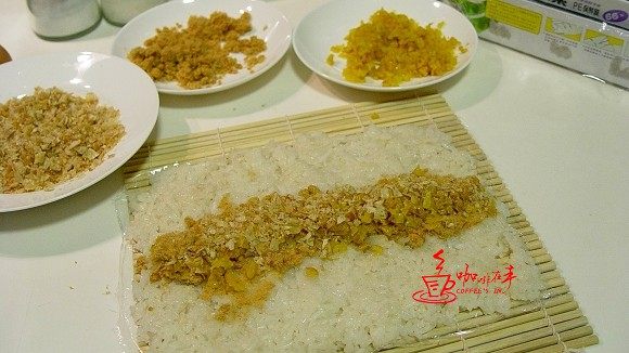 肉松饭卷步骤9