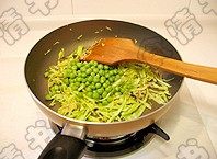 淡淡清香豌豆饭步骤3