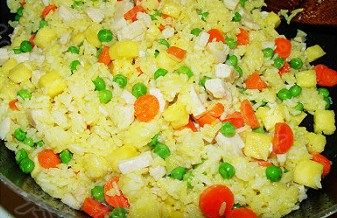 菠萝鸡炒饭步骤5