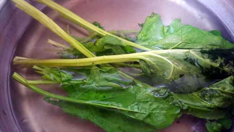 菠菜猪肝粥步骤5