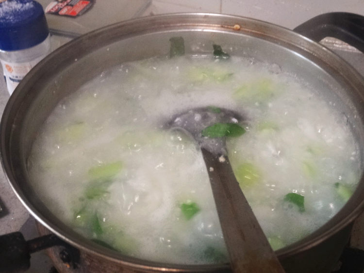 鸭蛋白青菜粥步骤8