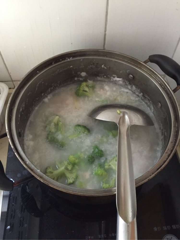 鲍鱼鲜虾粥步骤6