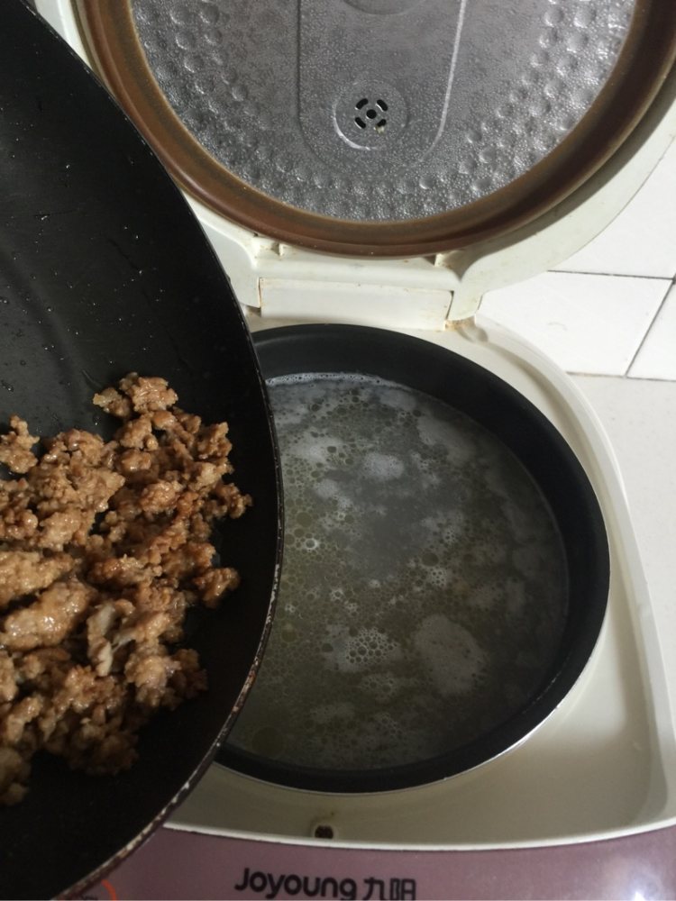 蔬菜瘦肉粥步骤6