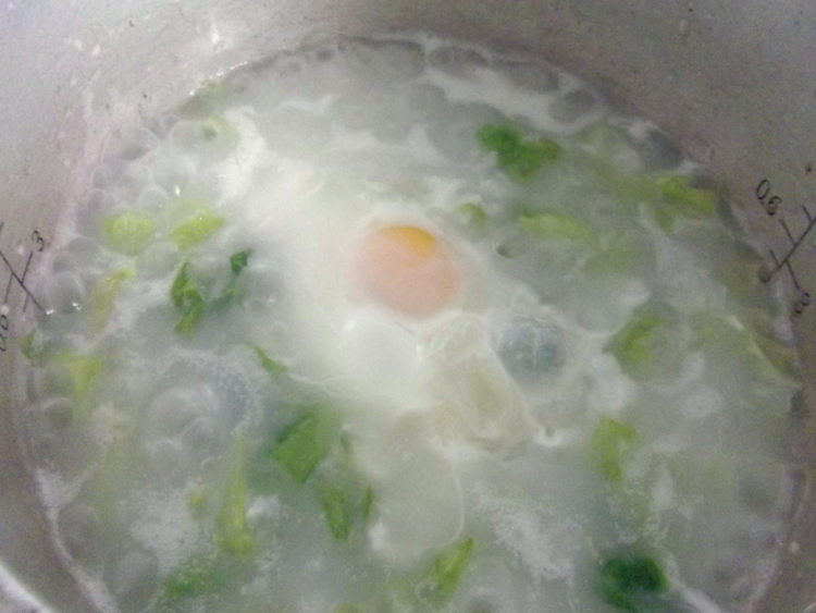 生菜窝蛋粥步骤9
