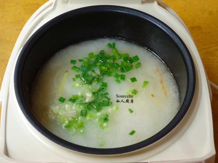 鲜甜元贝粥步骤7
