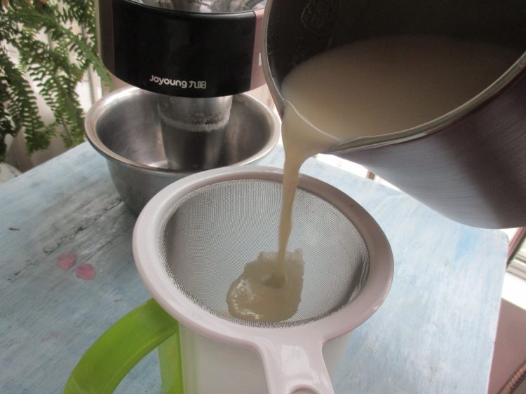 豆浆红糙米山药粥步骤5