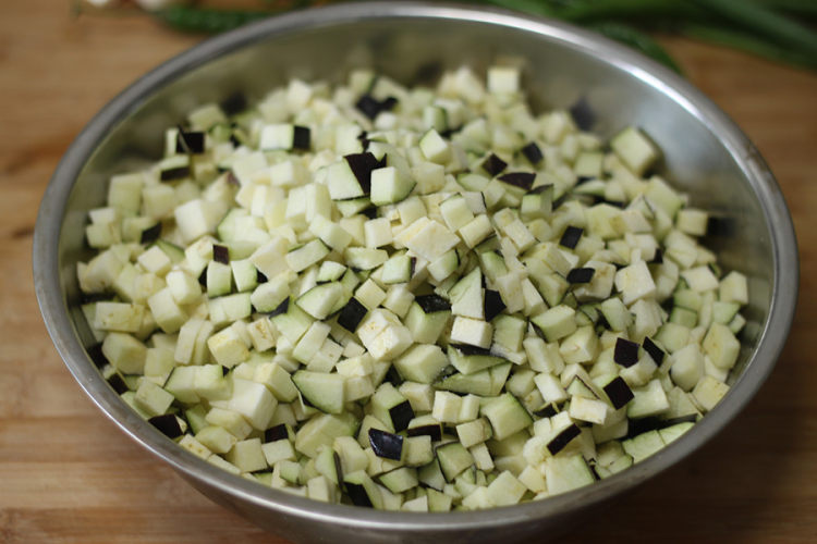 茄子杭椒包步骤5