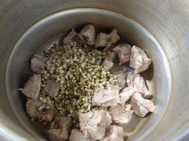 排骨薏米仁大米粥步骤3