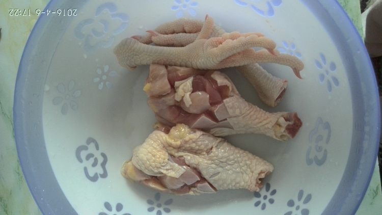 紫淮山鸡腿粥步骤5