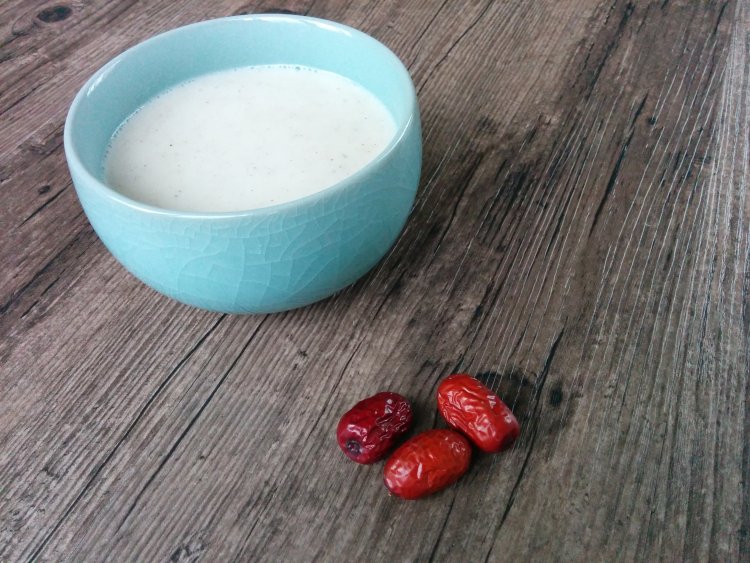 红枣薏米粥步骤6