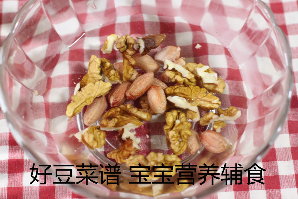 核桃红枣粥步骤3